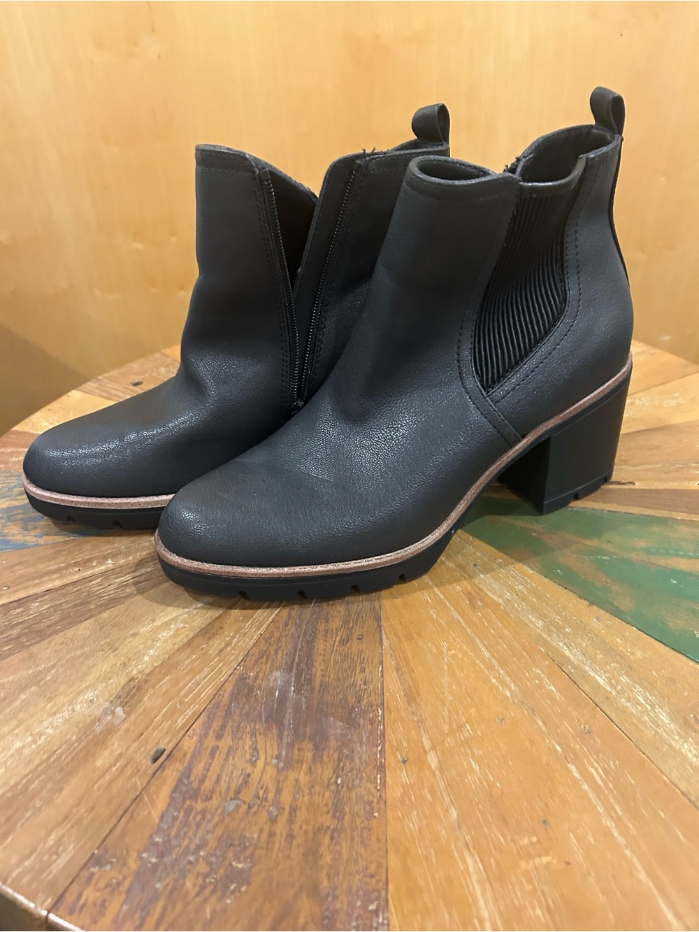 Naturalizer Black Leather Ankle Booties with Block Heel